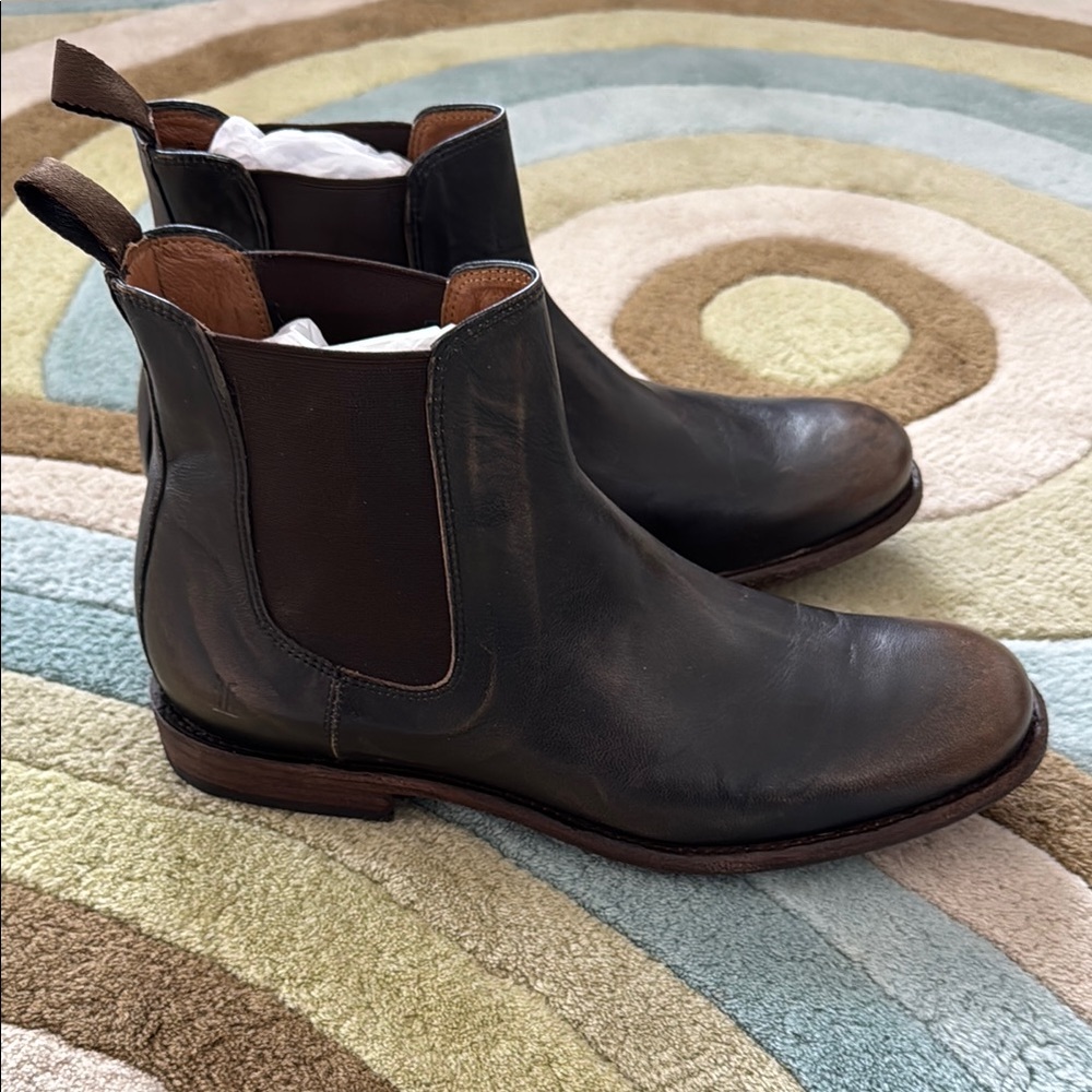 Frye Tyler Chelsea NWT - Dark Brown (Sz 10.5)